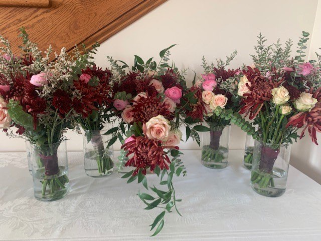 Burgundy and pink bridesmaid bouquets
